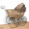 Деревянная коляска - 1800 год.